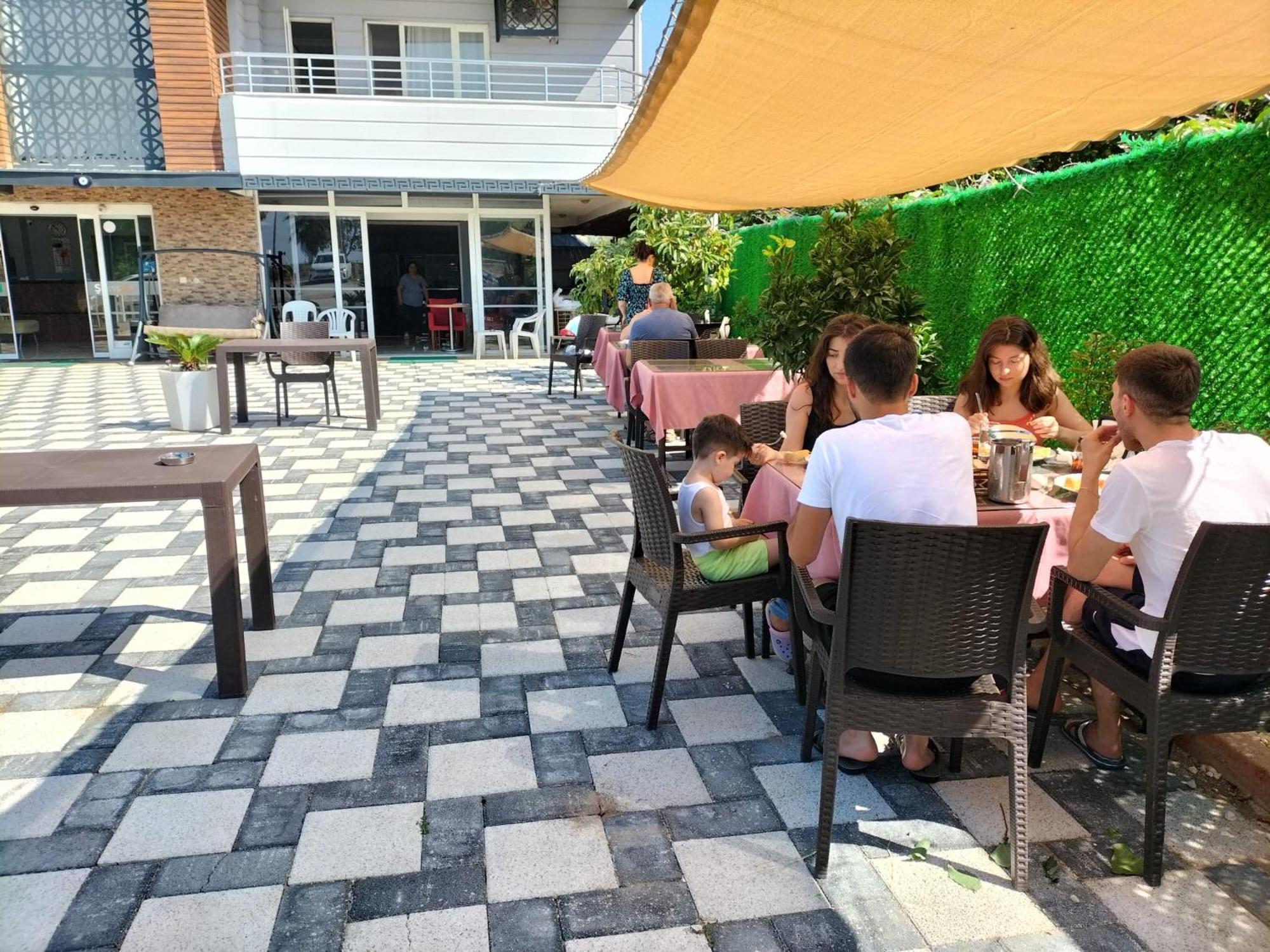 Hotel Simsek Finike Buitenkant foto